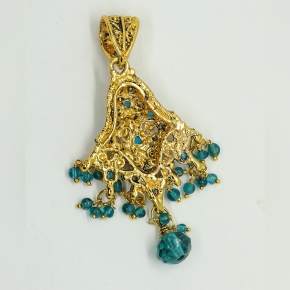Indian costume jewellery pendant. - Picture 2 of 3